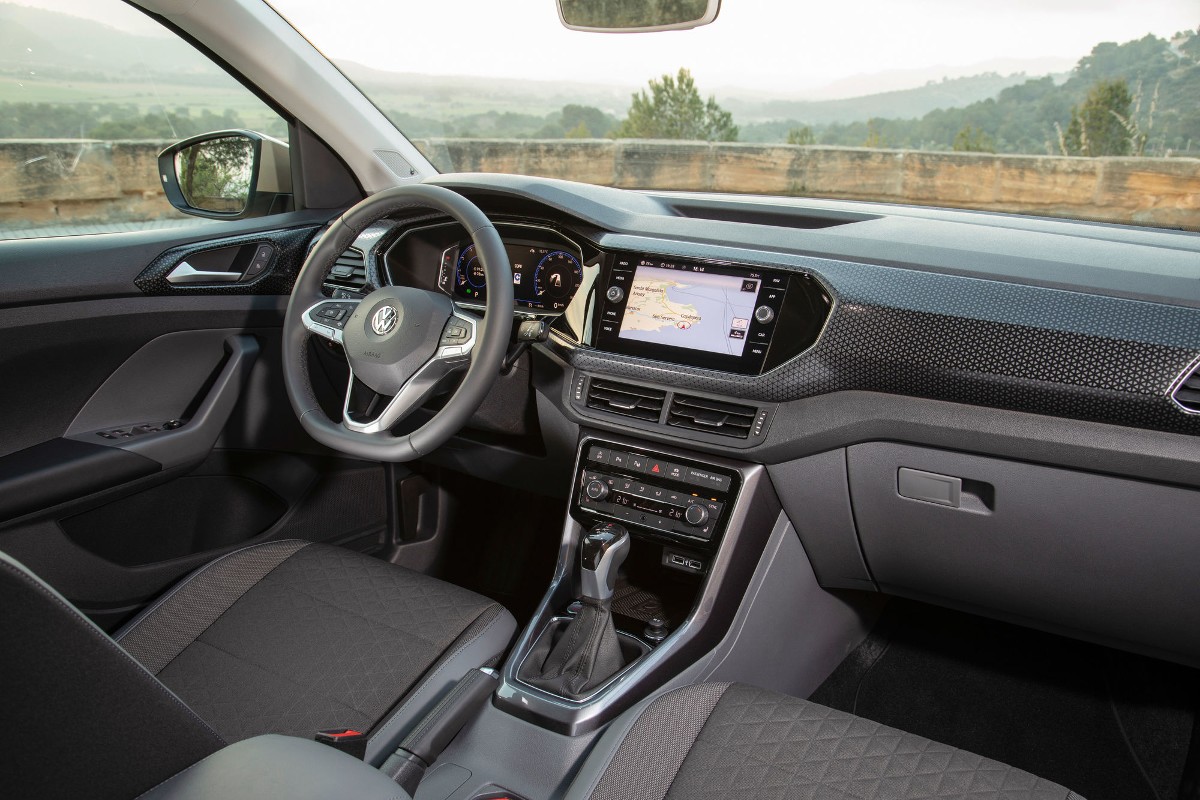 VW T - Cross prednja strana3T - Cross unutrašnjost2