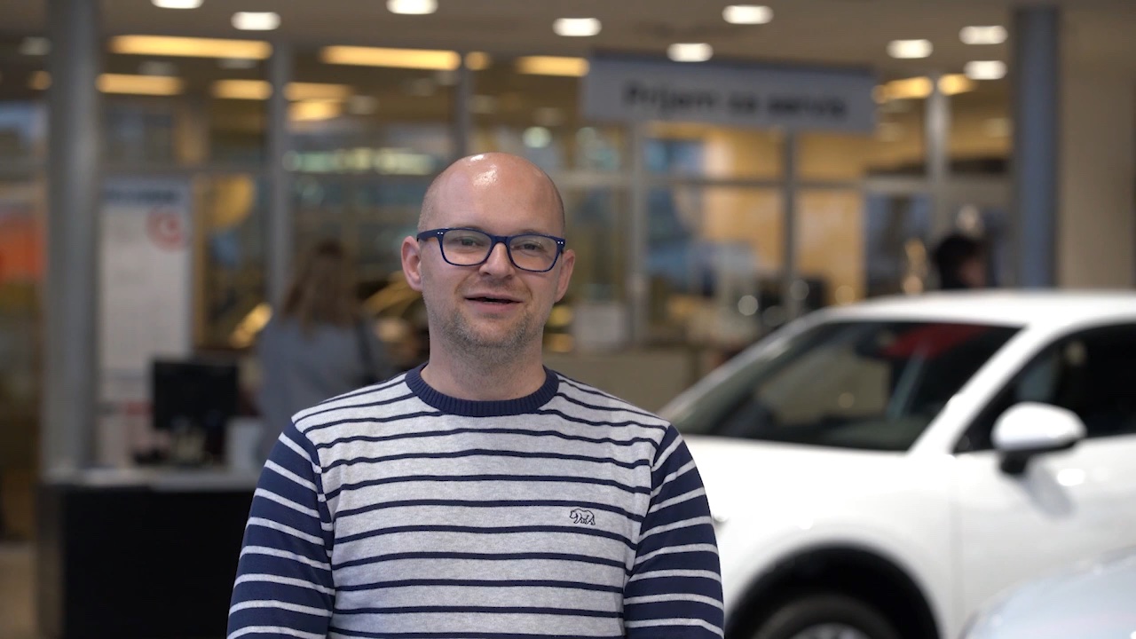 Ivan, servis automobila