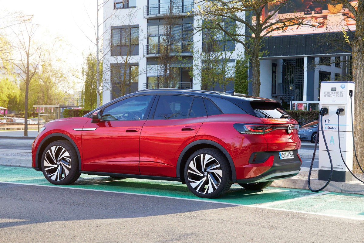 VW_ID.4 GTX_eksterijer_overside_01