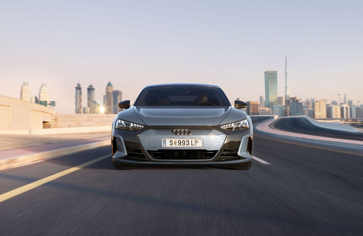 audi-e-tron-gt-eksterijer-front2