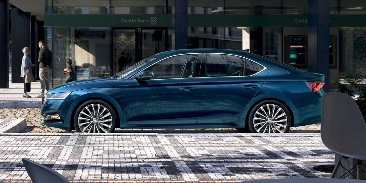 skoda-octavia_exterior_overside_03