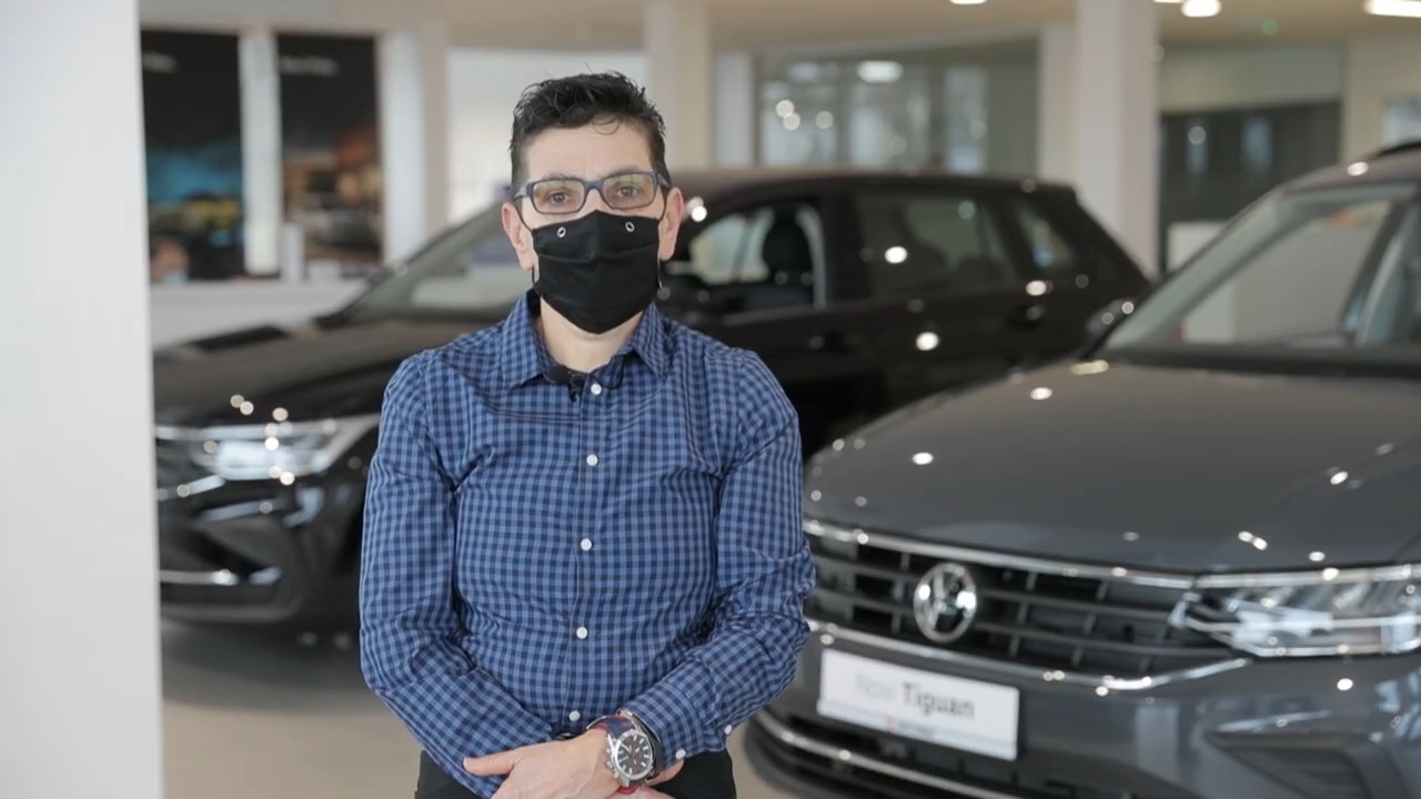 Manuela, servis automobila