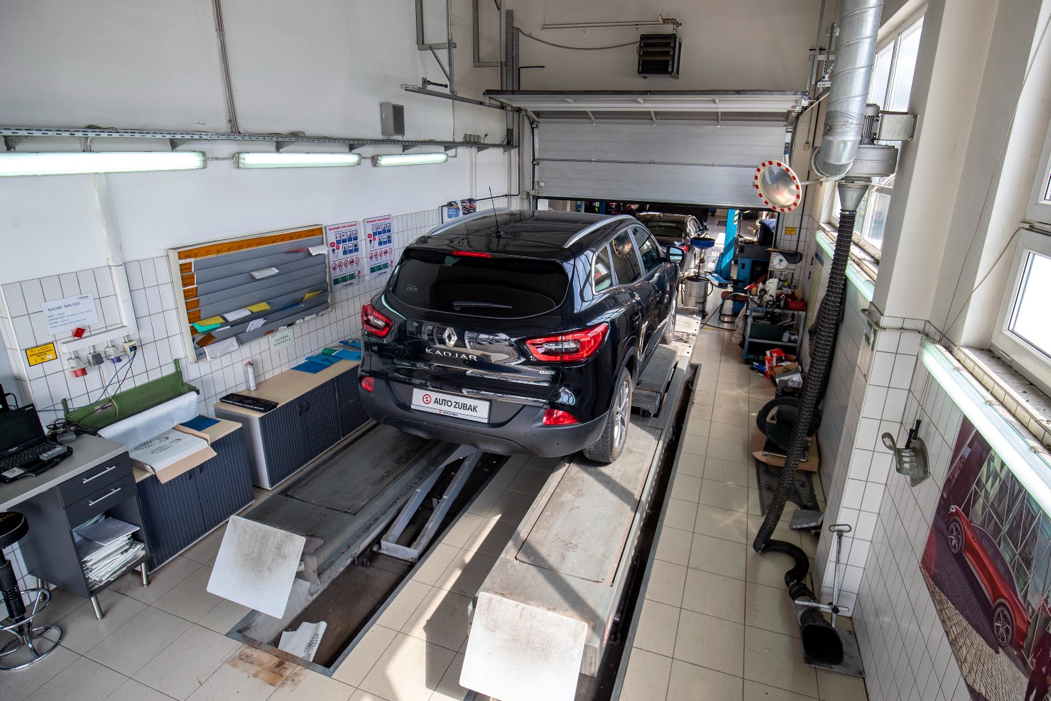 autodijagnostika i automehanicar - servis plus2