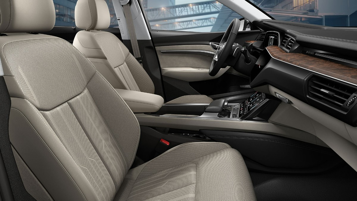 Audi e-tron Sportback_interijer